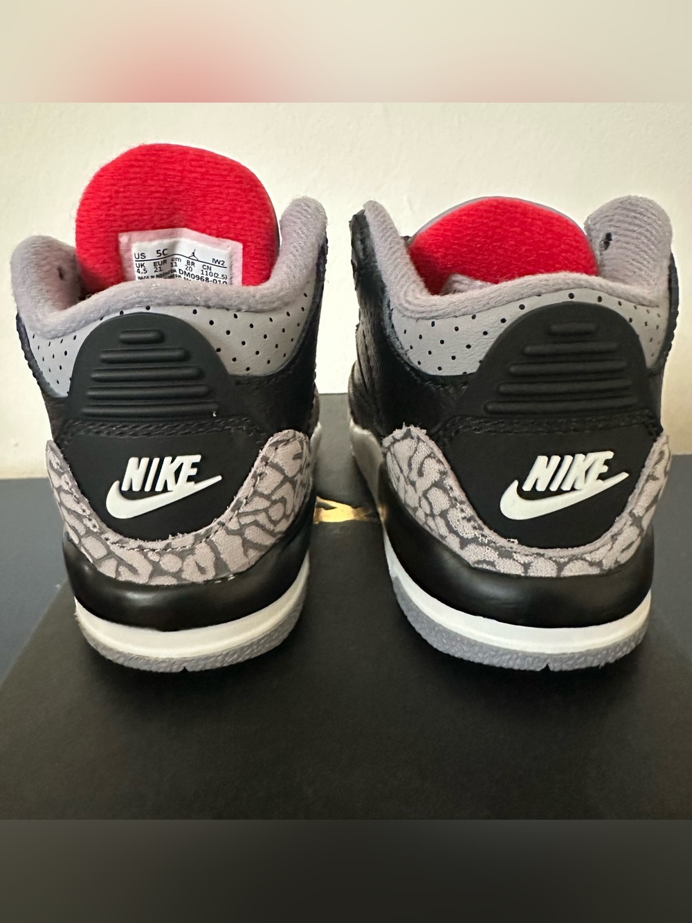 Jordan 3 Retro Black Cement Toddler Size 5C Sneaker DM0968-010 - Picture 7 of 9